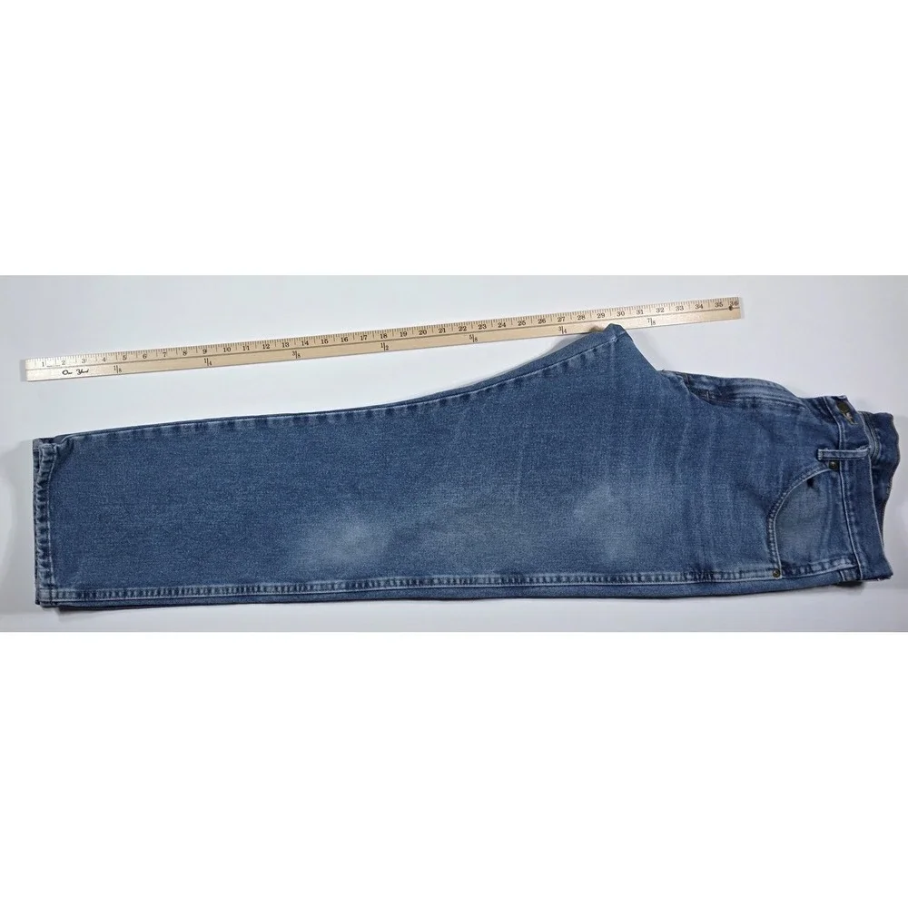 Wrangler Rugged Wear Men's 36x32 Blue Straight Leg Denim Jeans